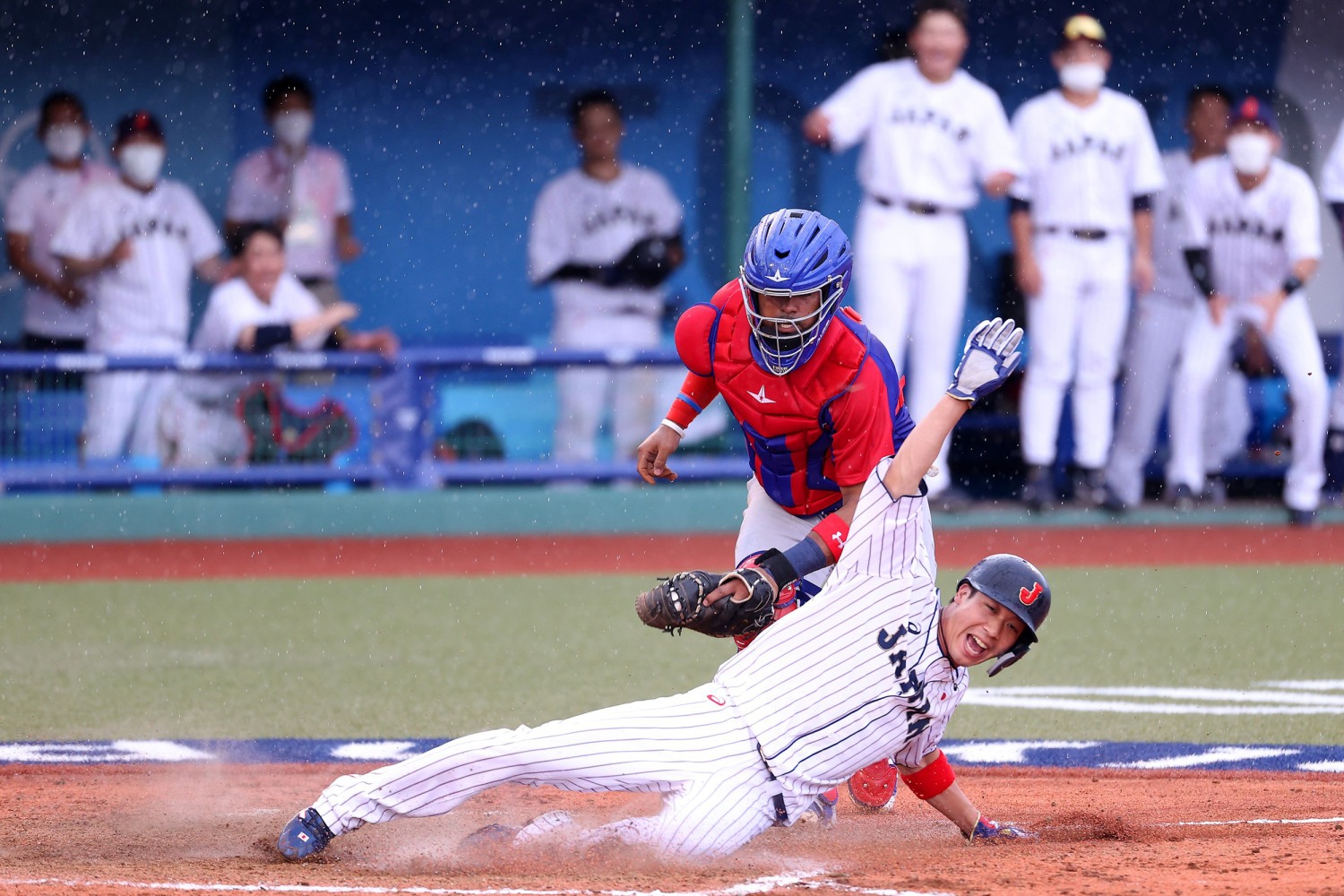 Baseball's Most Unusual Season Is Halfway Over - The New York Times