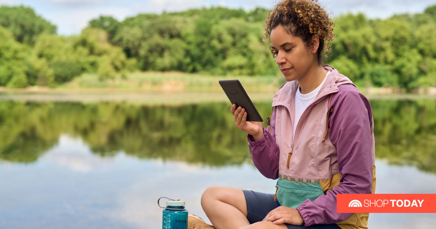 Kindle vs iPad: Best Tablet Readers For Travel – The Travel Bite