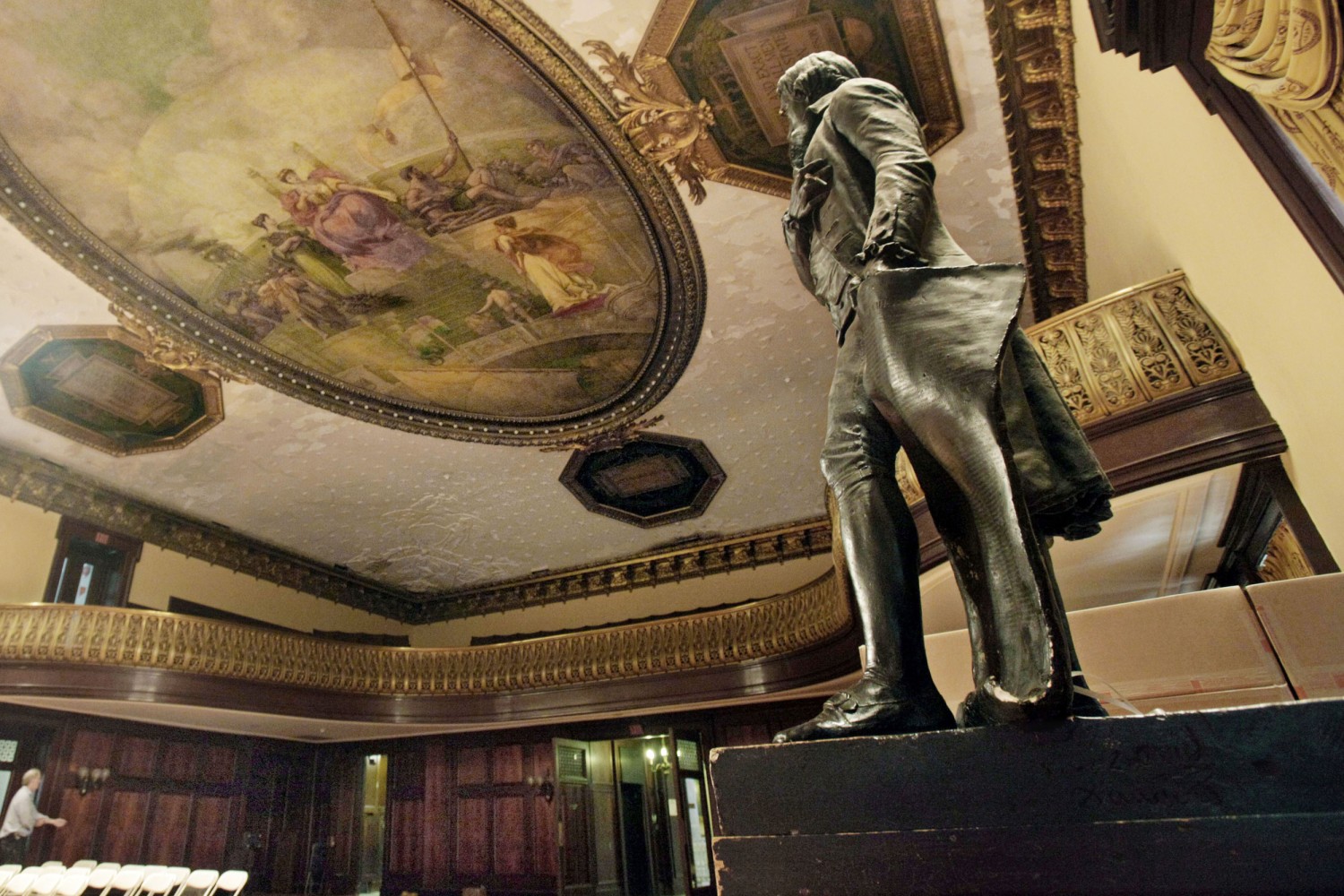 Thomas Jefferson statue to be removed from New York City Hall
