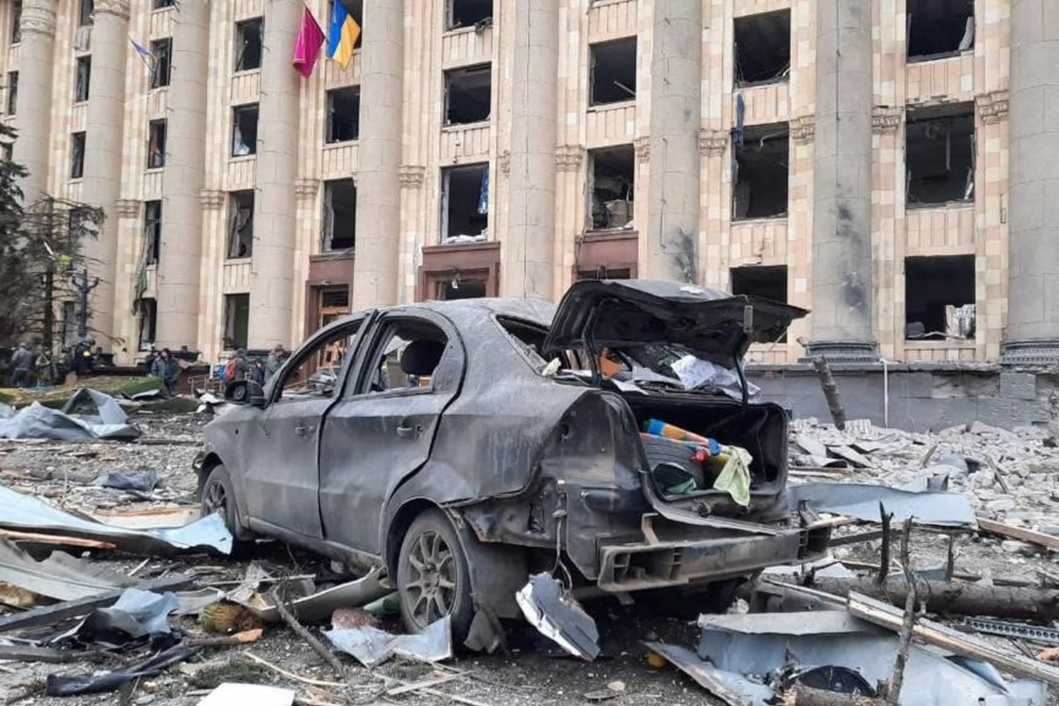 Video shows explosion hitting central Kharkiv