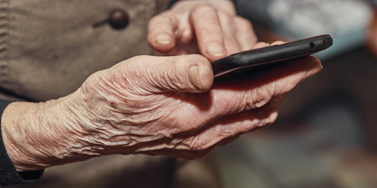 Helpful Gadgets for Seniors: Types and Usage