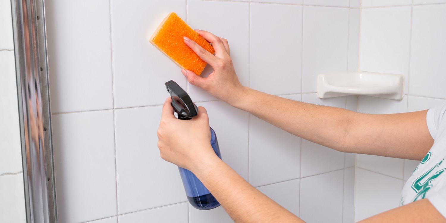 3 Simple Steps to Clean Your Shower in Less Time
