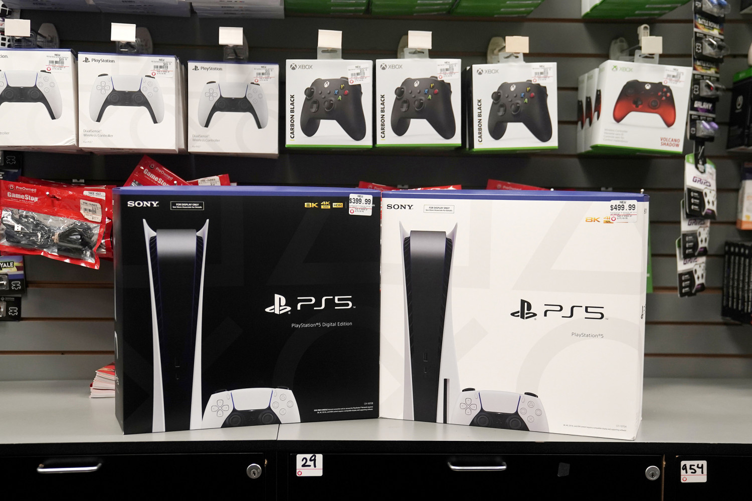Gamestop: Customers Significantly Less Likely to Buy Consoles that Block  Used Games