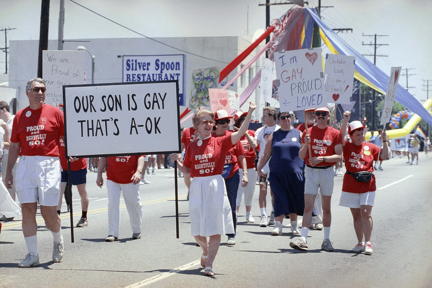 Consistent response from parents is key to gay and lesbian mental