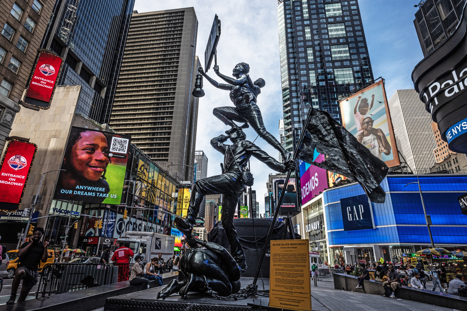 They Keep Times Square in Order, and a Statue Front and Center - The New  York Times