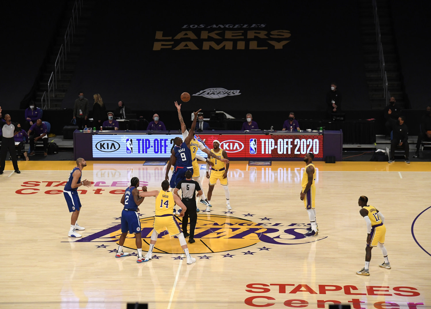 Staples Center name change: Longtime home of Lakers, Clippers will be  Crypto.com Arena