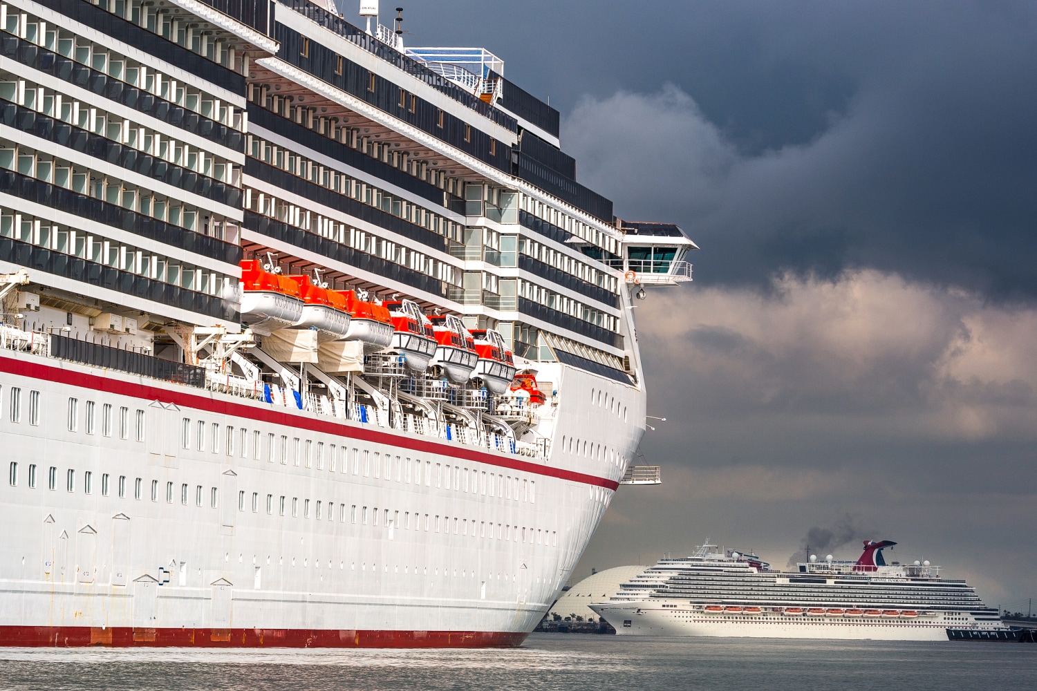 Woman Falls Off Balcony On Cruise Ship Image Balcony and Attic