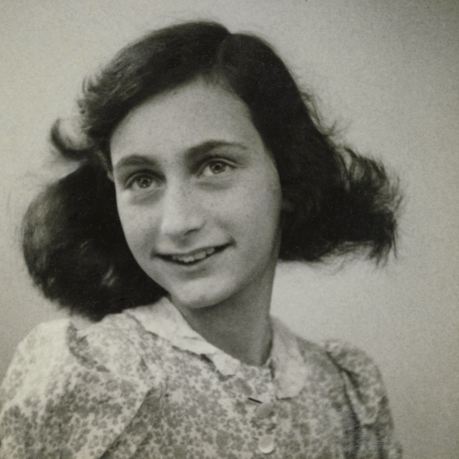 Texas teacher removed after using Anne Frank graphic novel with sexual  content