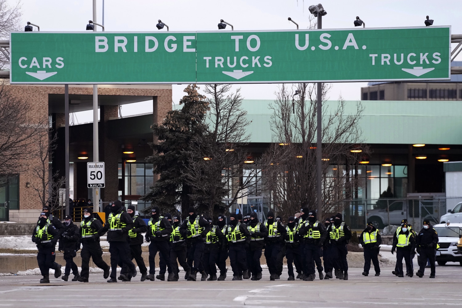 U.S. presses Canada on border blockage, braces for potential Super