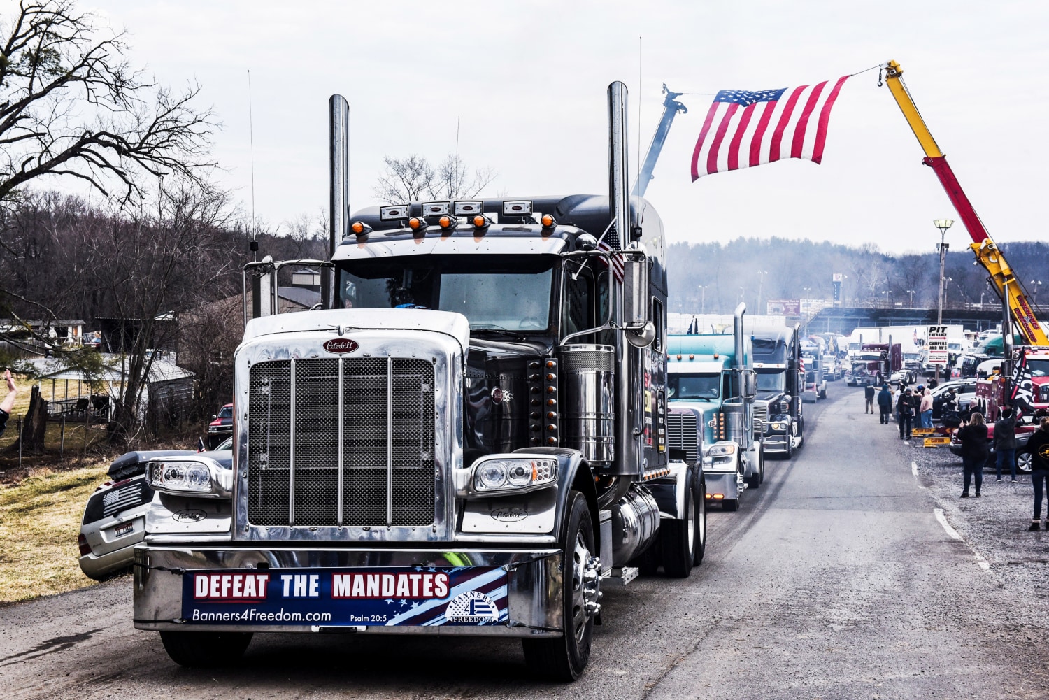 Trucker convoy' drives laps around D.C. Beltway