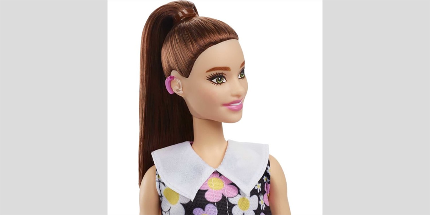krijgen Cordelia sarcoom Barbie unveils its first doll with hearing aids