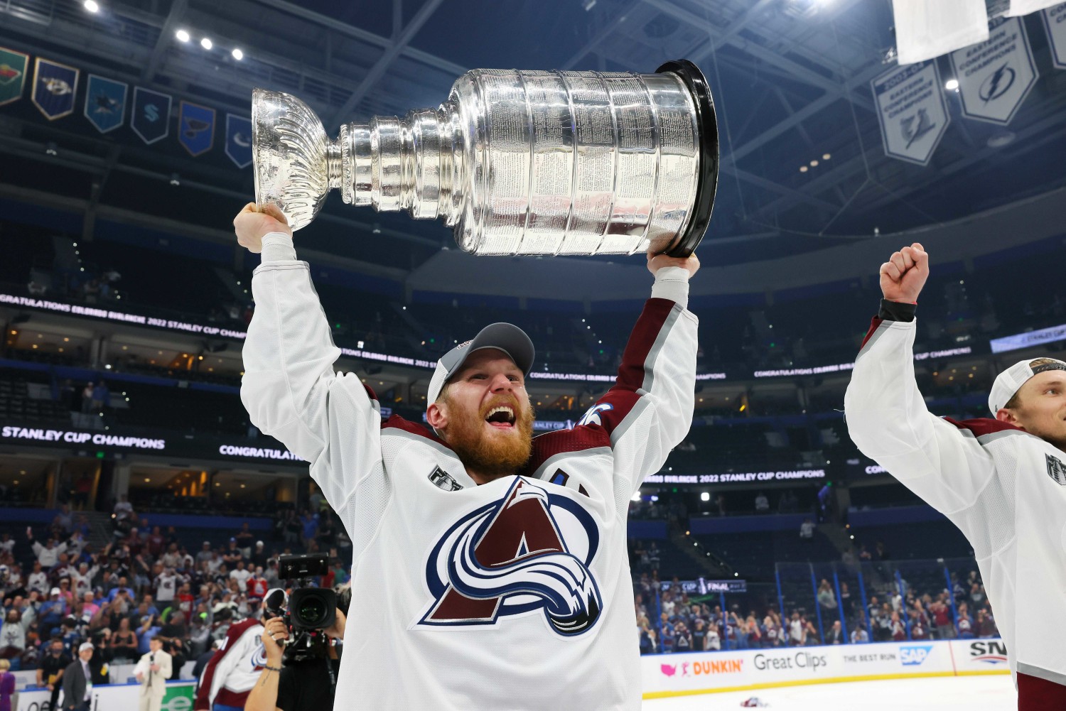 Colorado Rockies - 🎶TURN THE LIGHTS OFF, CARRY THE STANLEY CUP HOME🎶  CONGRATS TO THE 2022 STANLEY CUP CHAMPIONS, Colorado Avalanche‼️