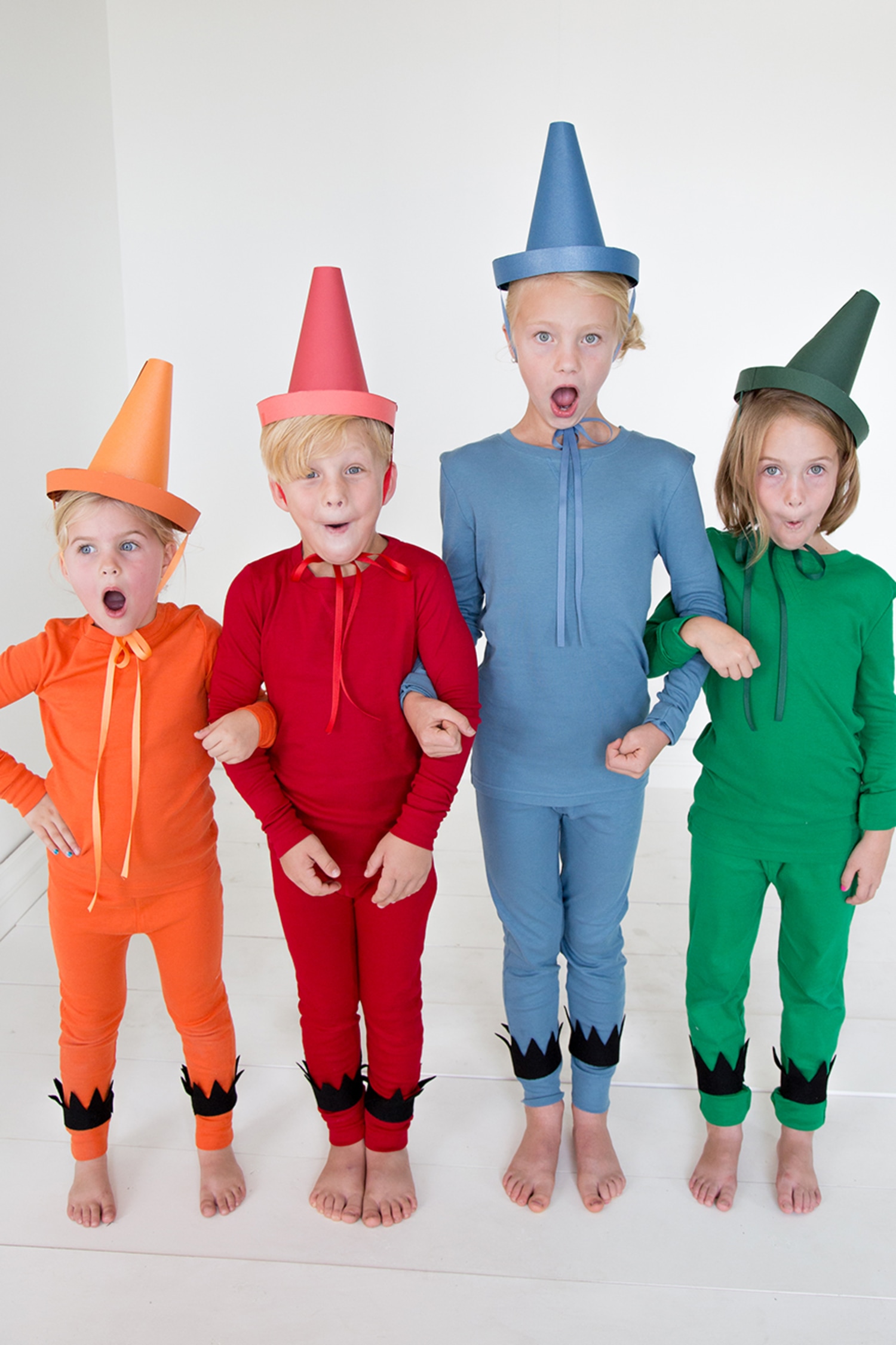 Easy do it yourself costumes for family of 5