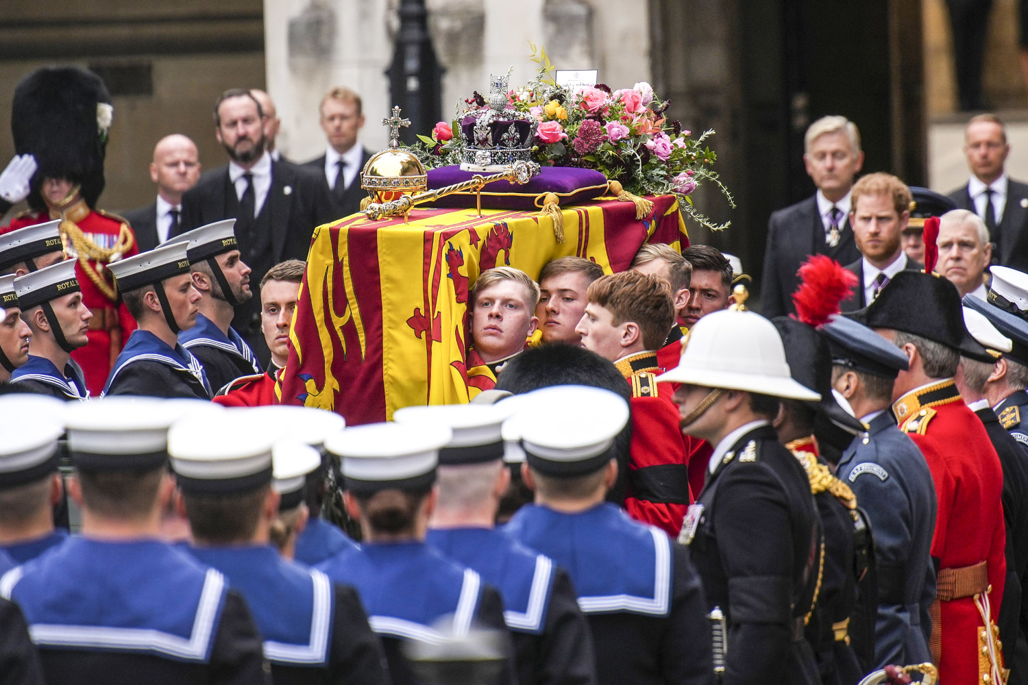 thumbnail image 2 of Official Queen Elizabeth II Funeral Order Of Service & Committal Ceremony Program 2022 2 of 6