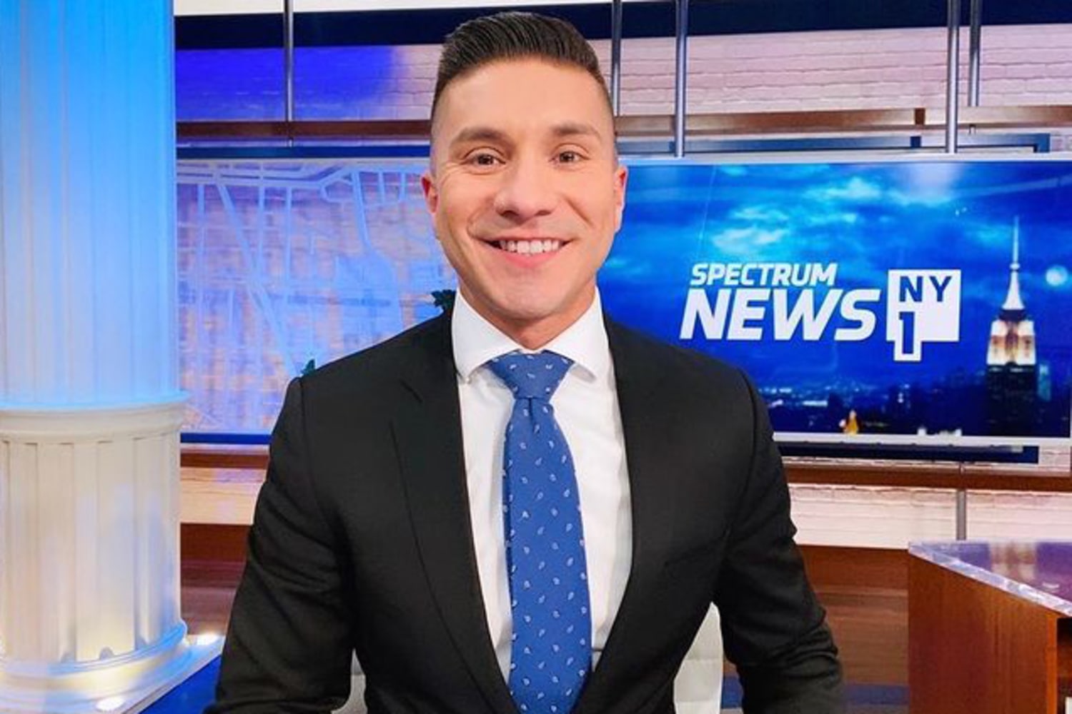 Gay meteorologist, allegedly fired for using adult webcam site, pleads for  his job back