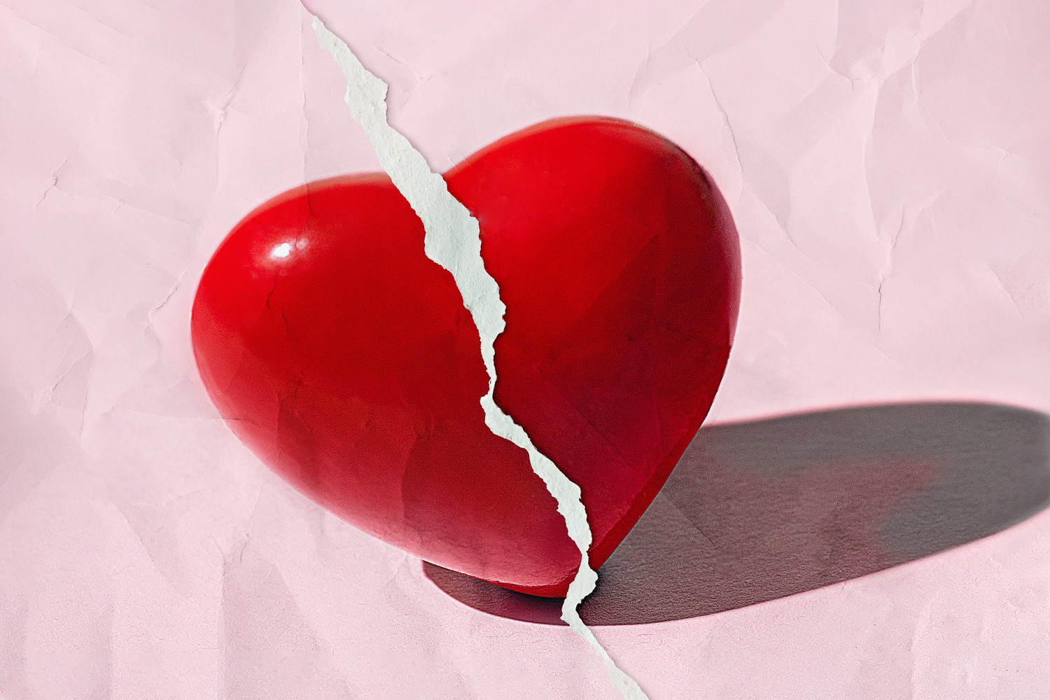 Can you really experience a broken heart? - News