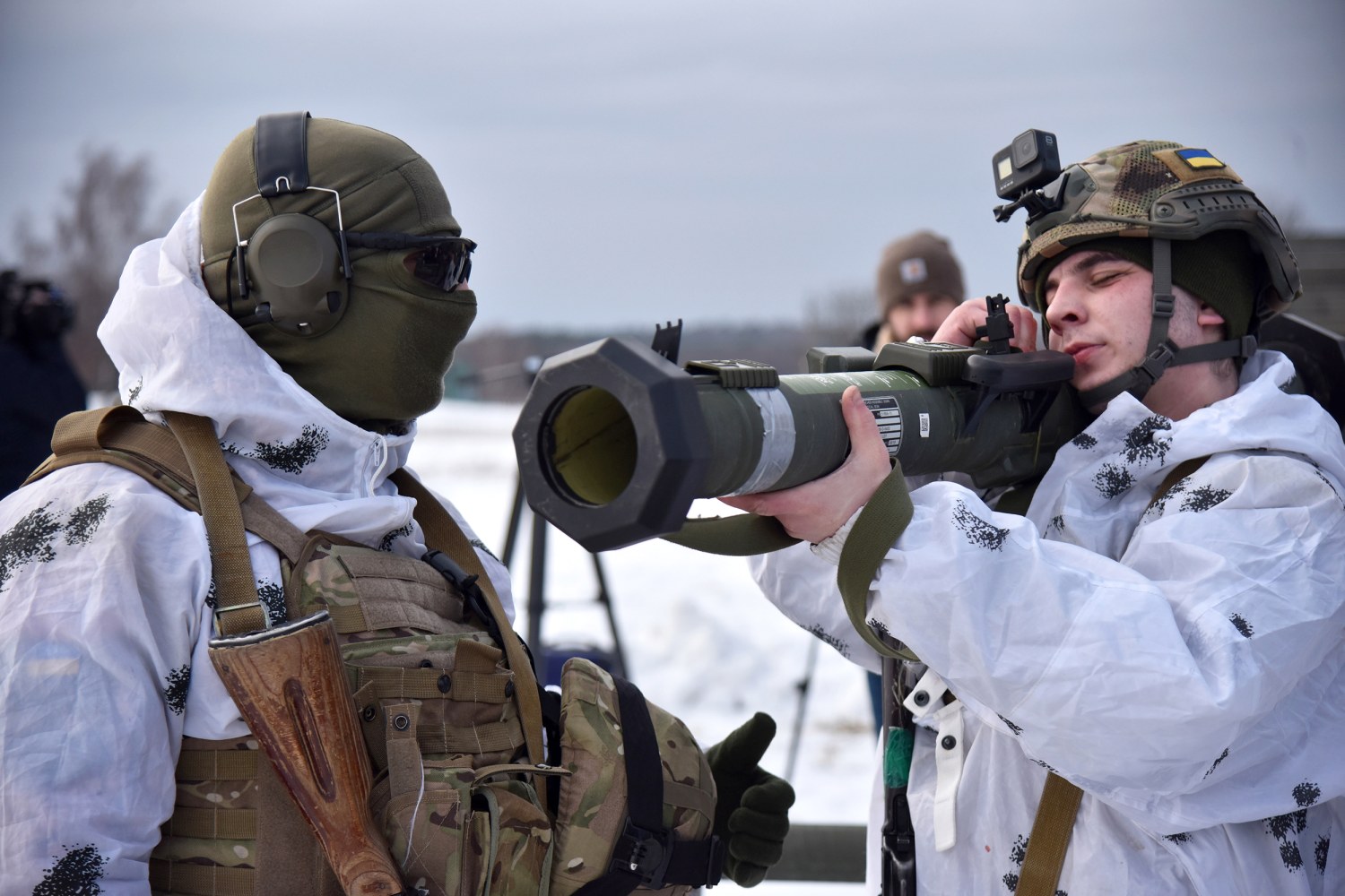 U.S. military inspectors in Ukraine to keep further track of weapons and  equipment