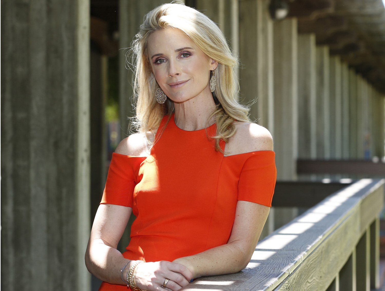 Jennifer Siebel Newsom, actor married to California governor, breaks down in tears at Harvey Weinsteins sex crimes trial photo
