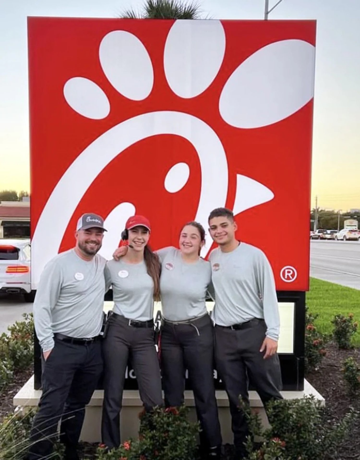 El operador de un Chick-fil-A en Miami impuso una semana laboral de tres  días y no para de recibir solicitudes de empleo