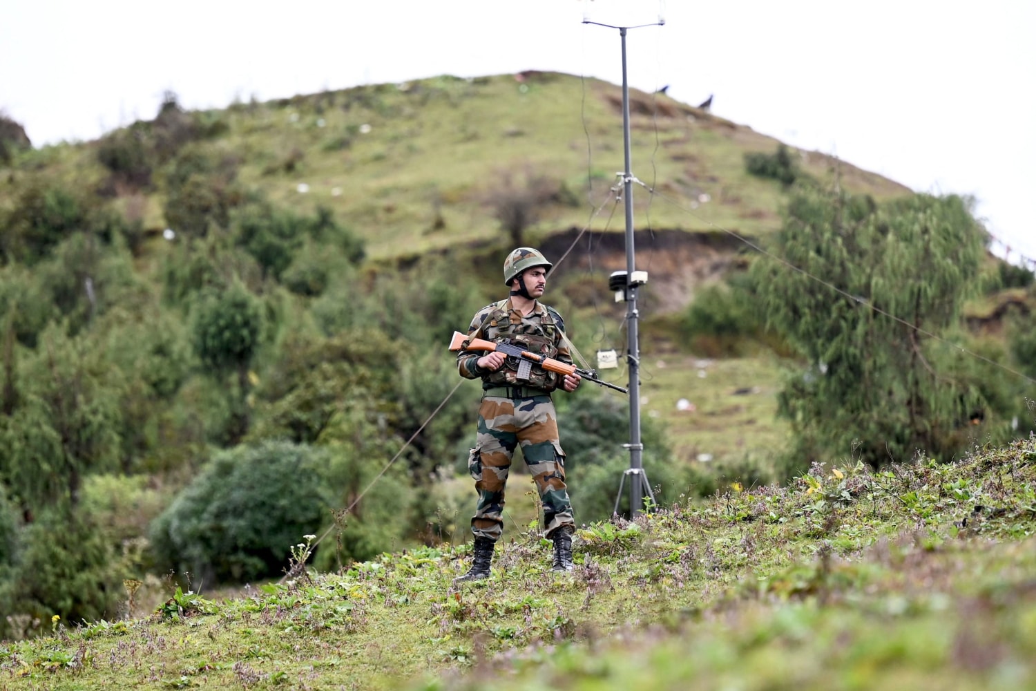 Indian, Chinese troops clash at border in fresh faceoff