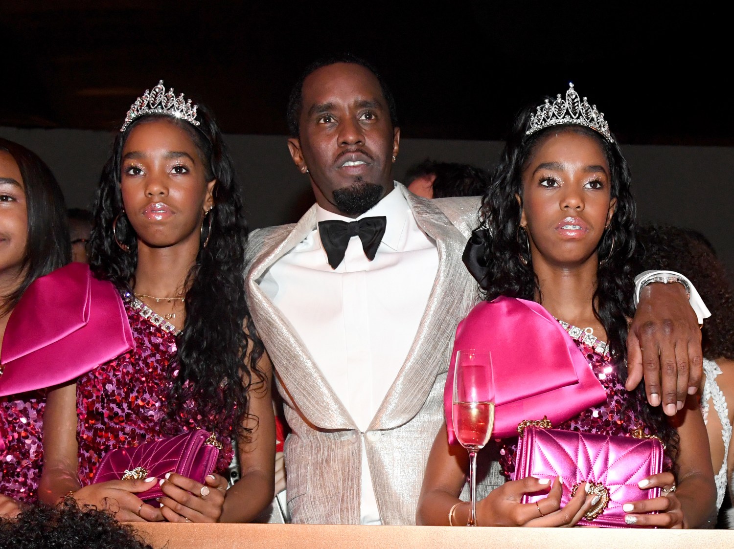 Diddy celebra el cumpleaños número 16 de sus gemelos con una fiesta épica y Range Rovers