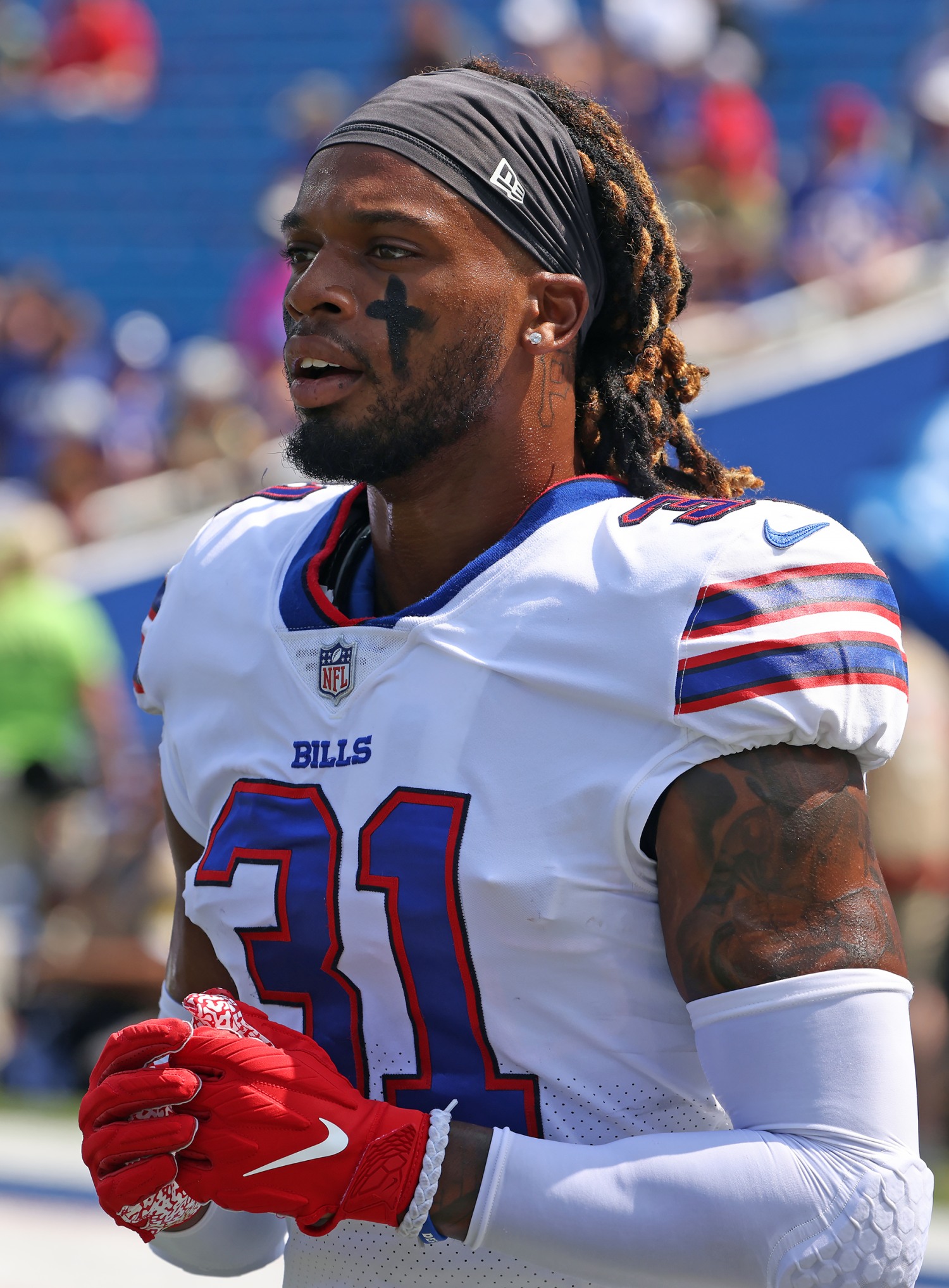 NFL's Damar Hamlin Focus Of Unexpected Prayer Circle – Tempo News