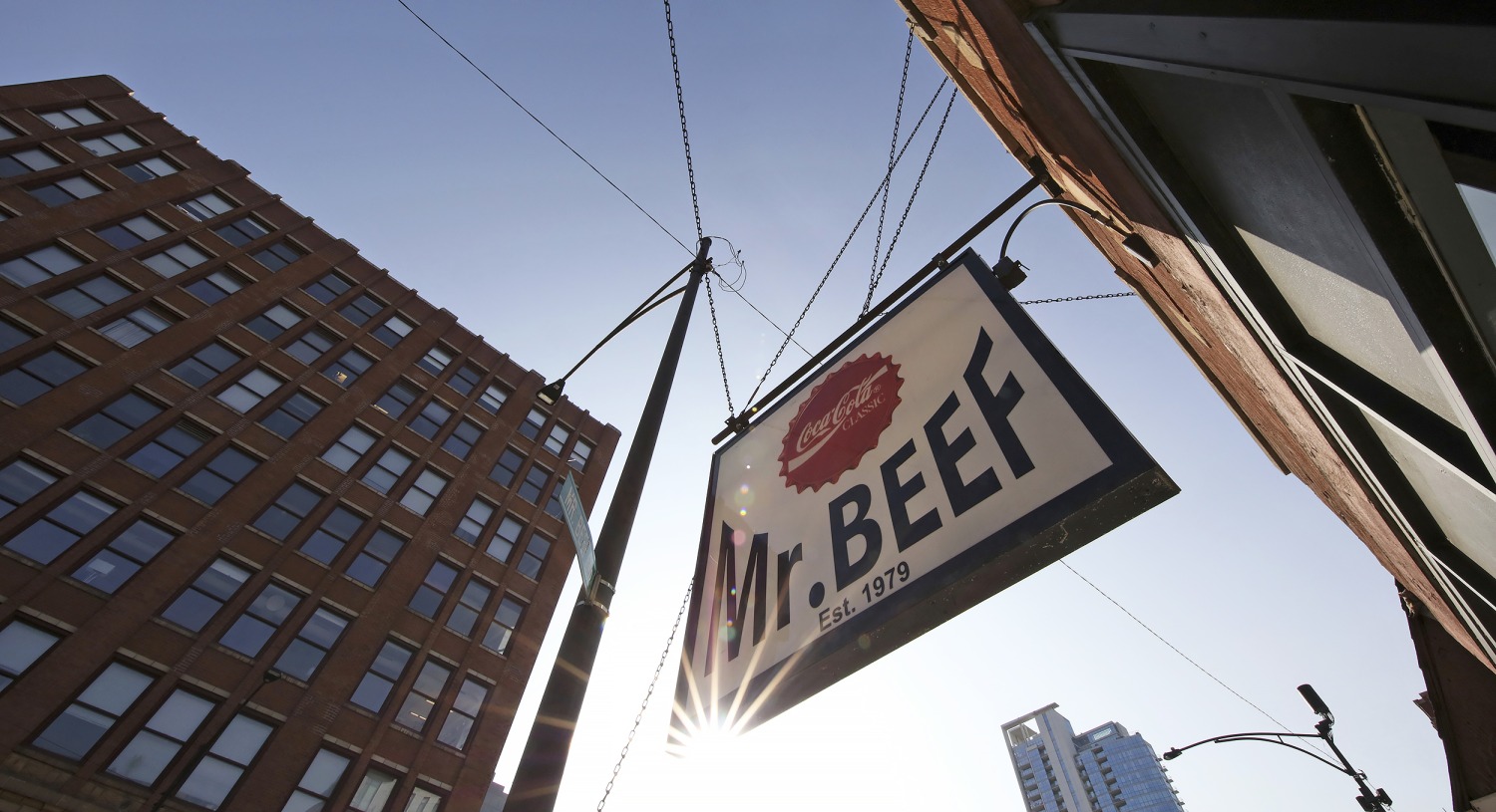 Founder of Mr. Beef, Which Inspired 'The Bear,' Dies at 69