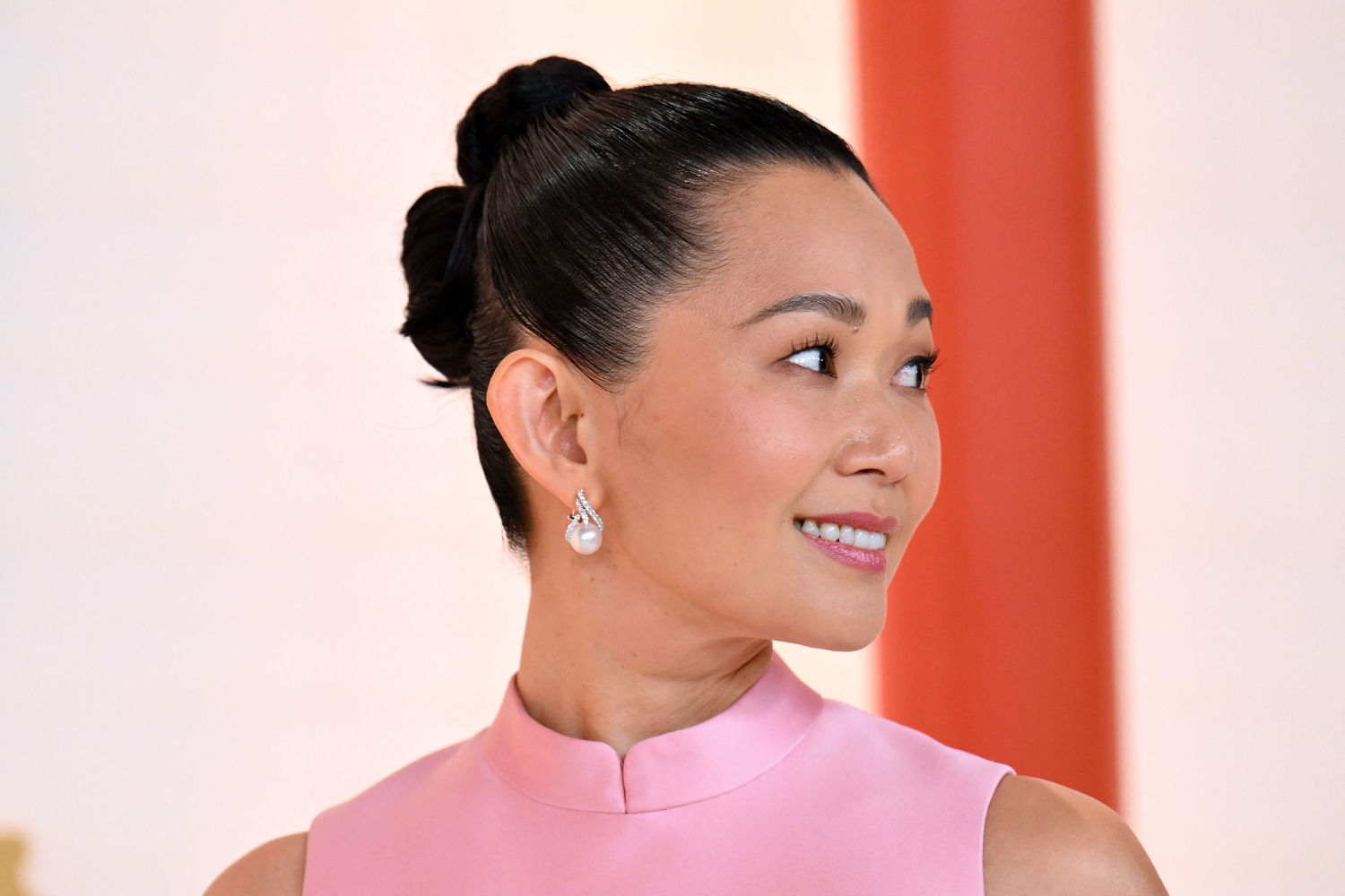 How Hong Chau's 2023 Oscars Gown Honored Her Heritage