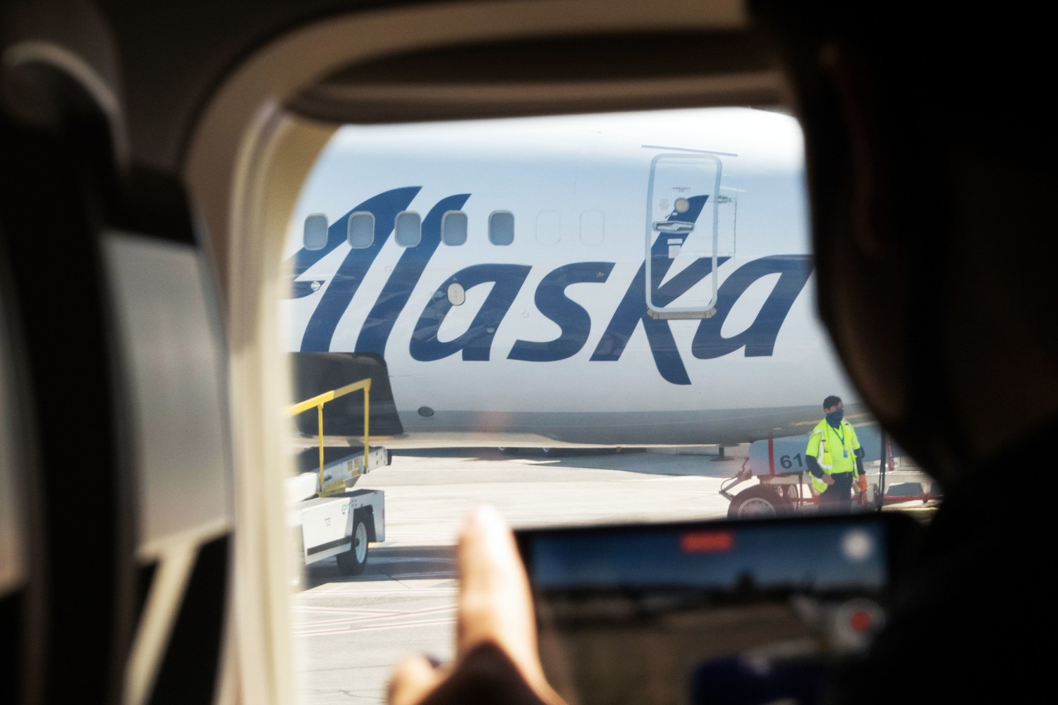 Alaska Airlines flight diverted after passenger makes direct