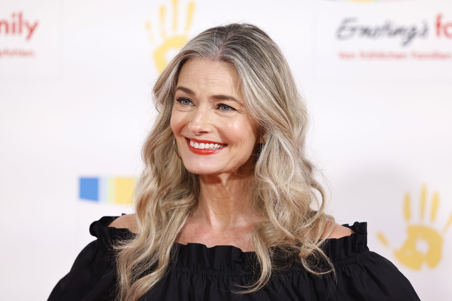 Paulina Porizkova Gets Candid About Aging in Makeup-Free Video