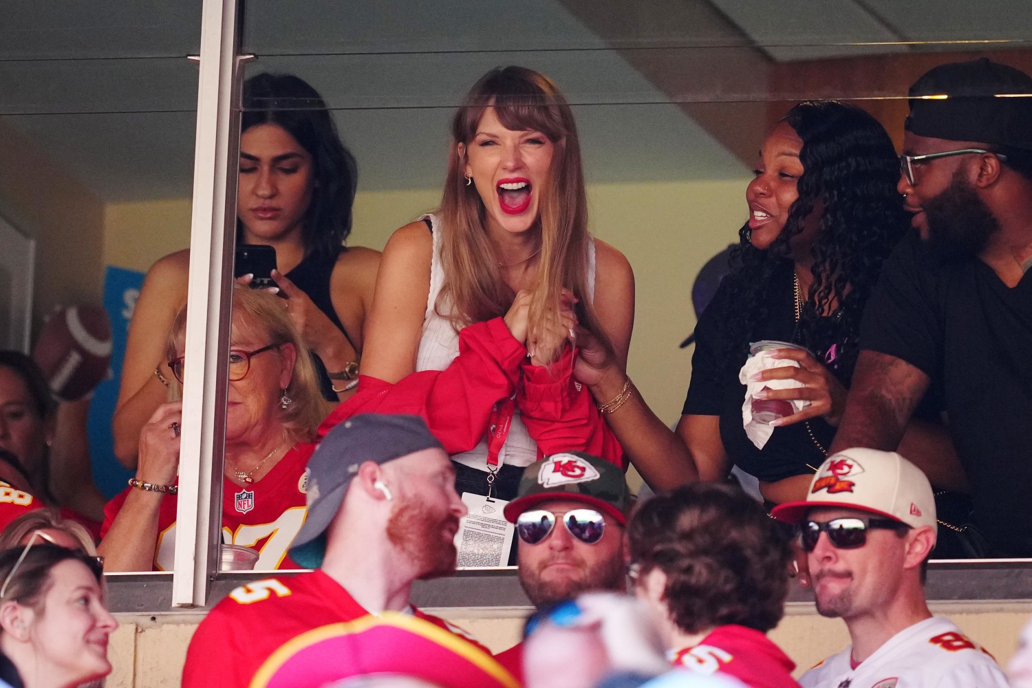 Travis Kelce Leaves an Easter Egg for Taylor Swift Fans