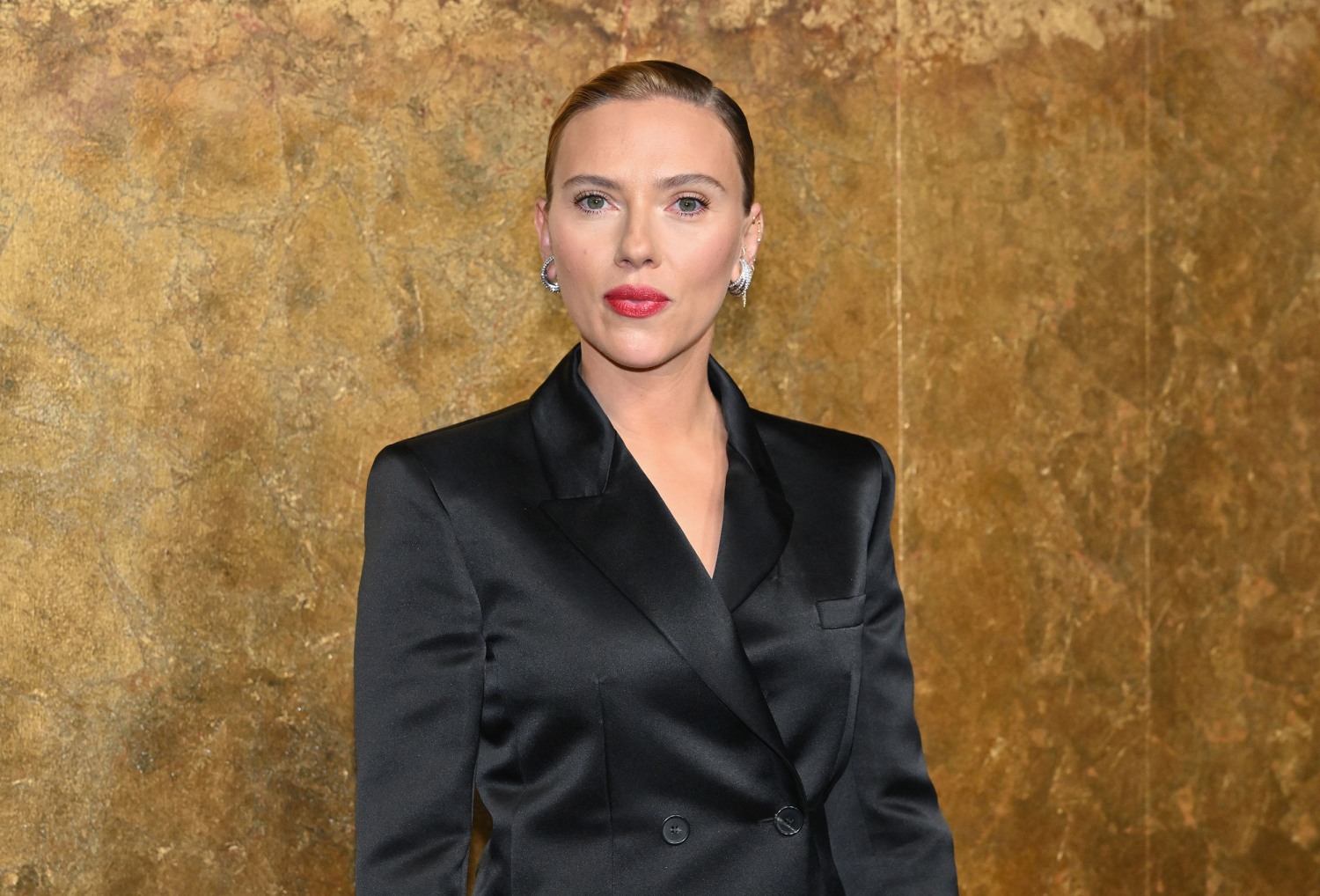 Scarlett Johansson demands AI app stop using her likeness in an ad