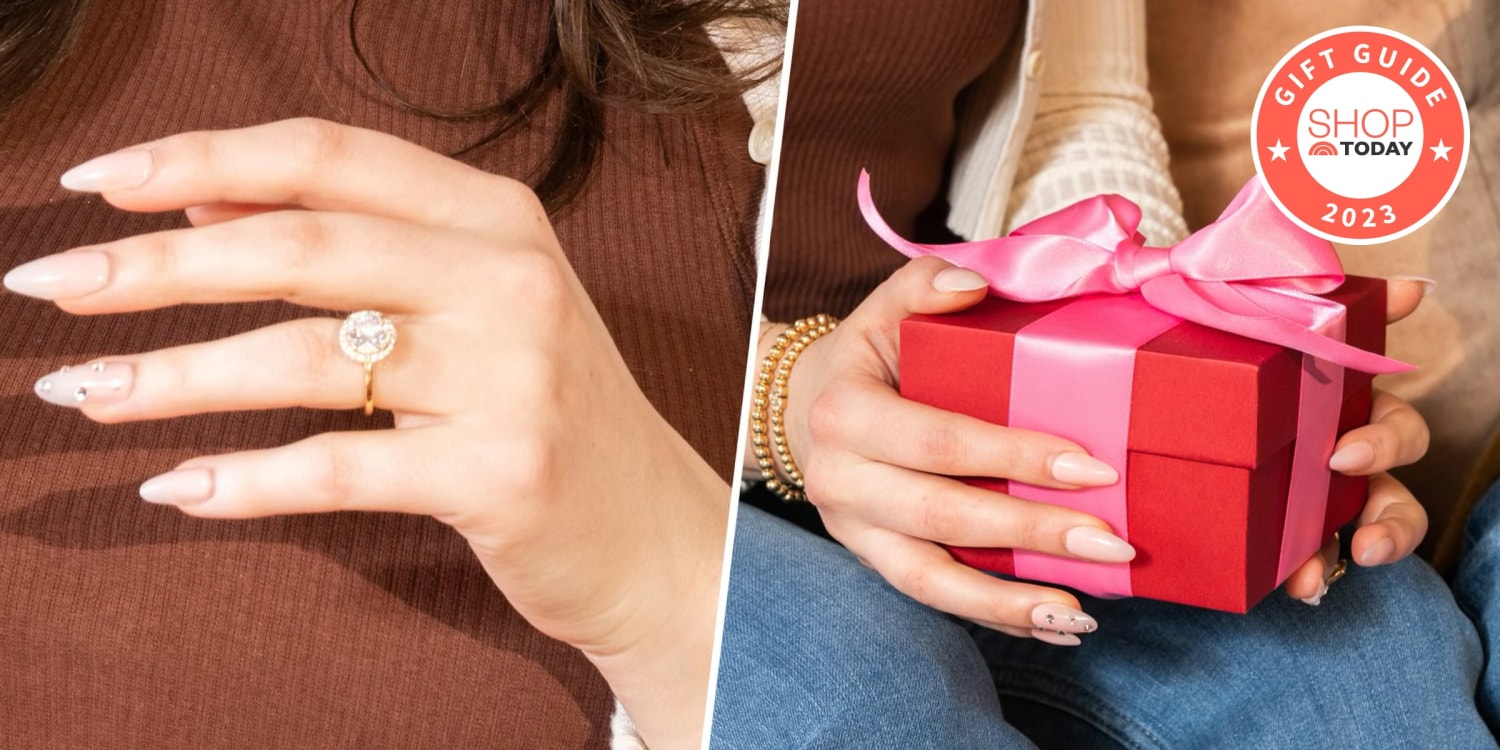 The Best Engagement Gifts of 2024