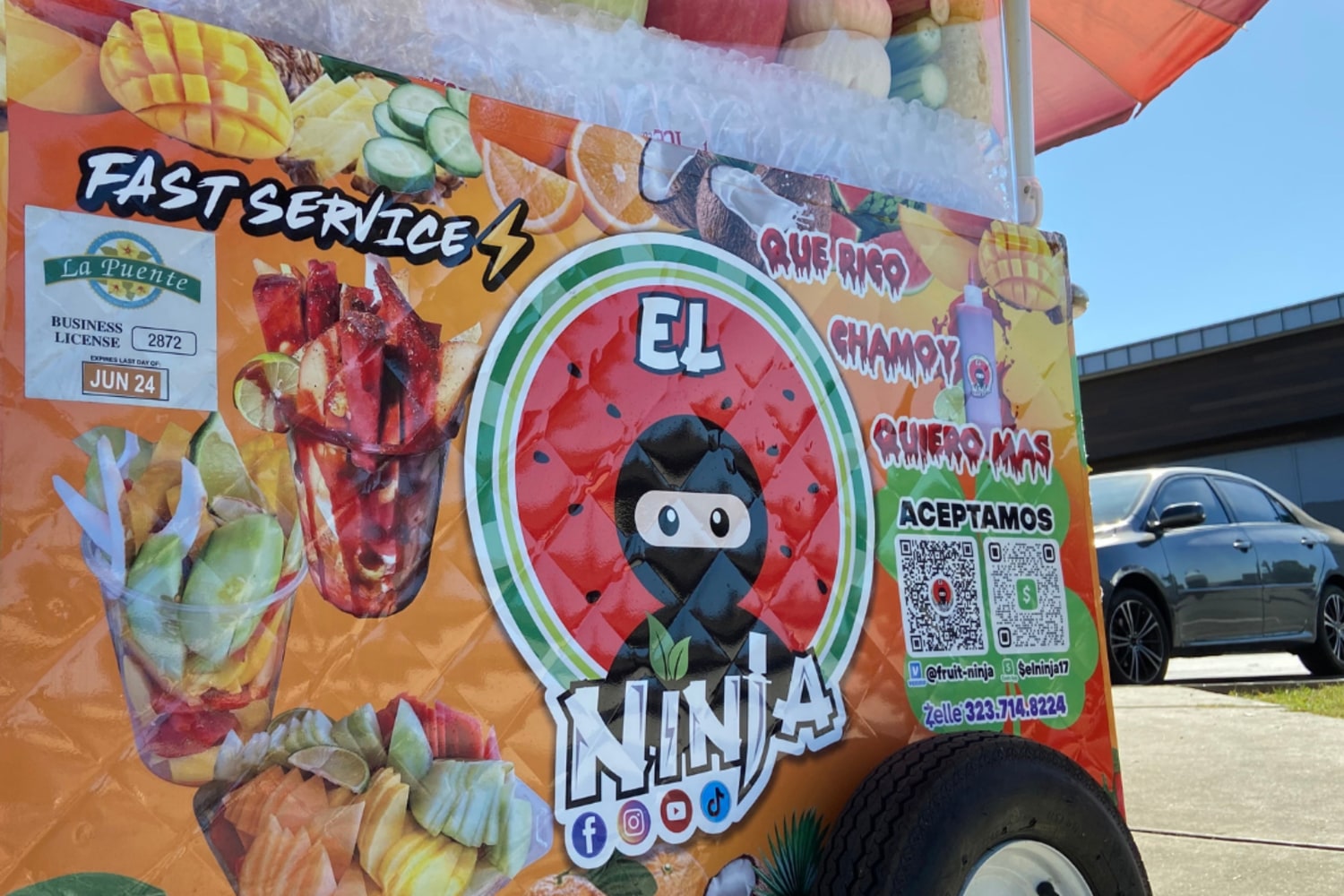 California Latino vendors' fruit-cutting 'ninja' videos amass big following