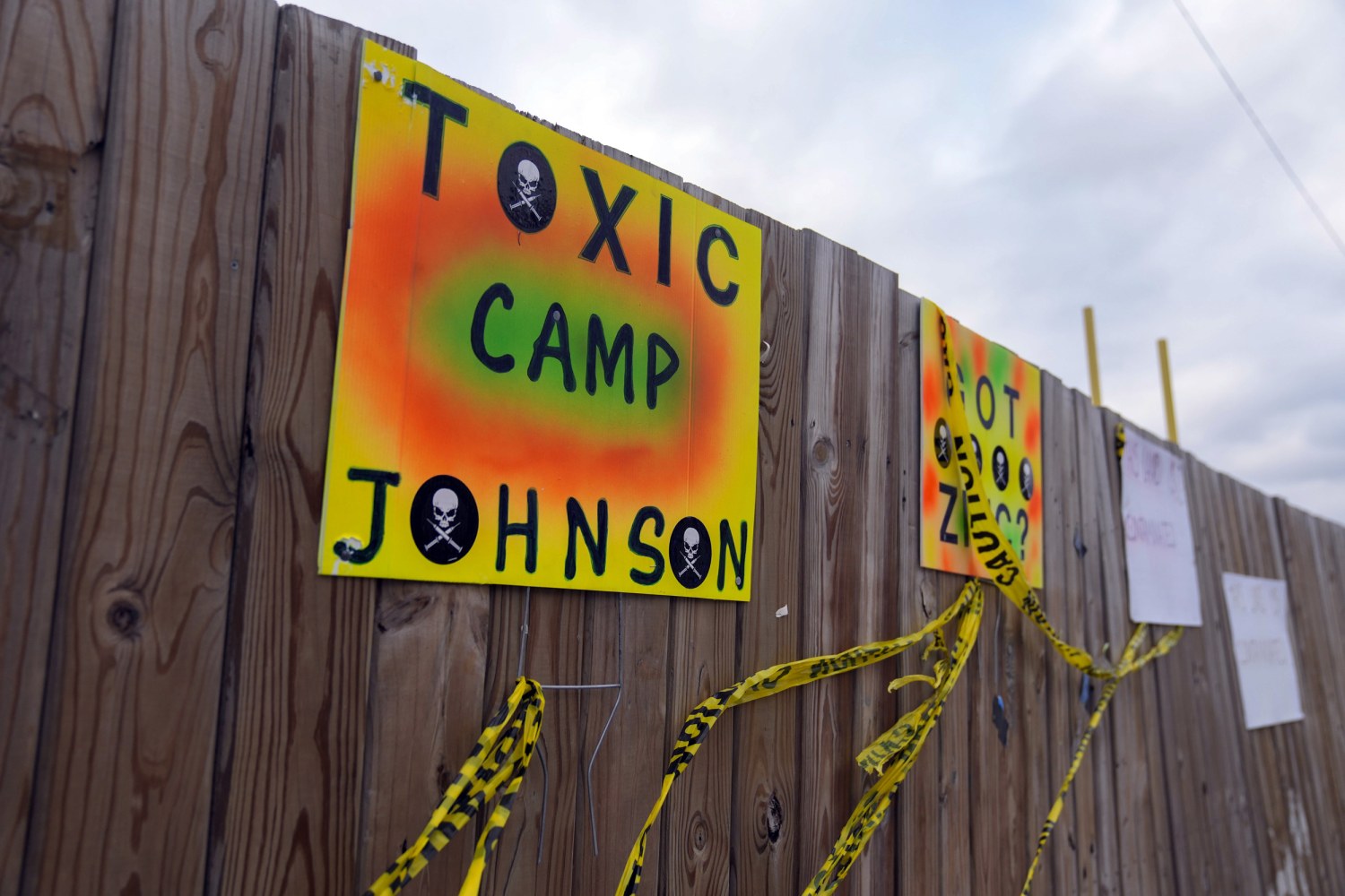 Chicago reels from fallout of toxic metals at proposed migrant shelter camp