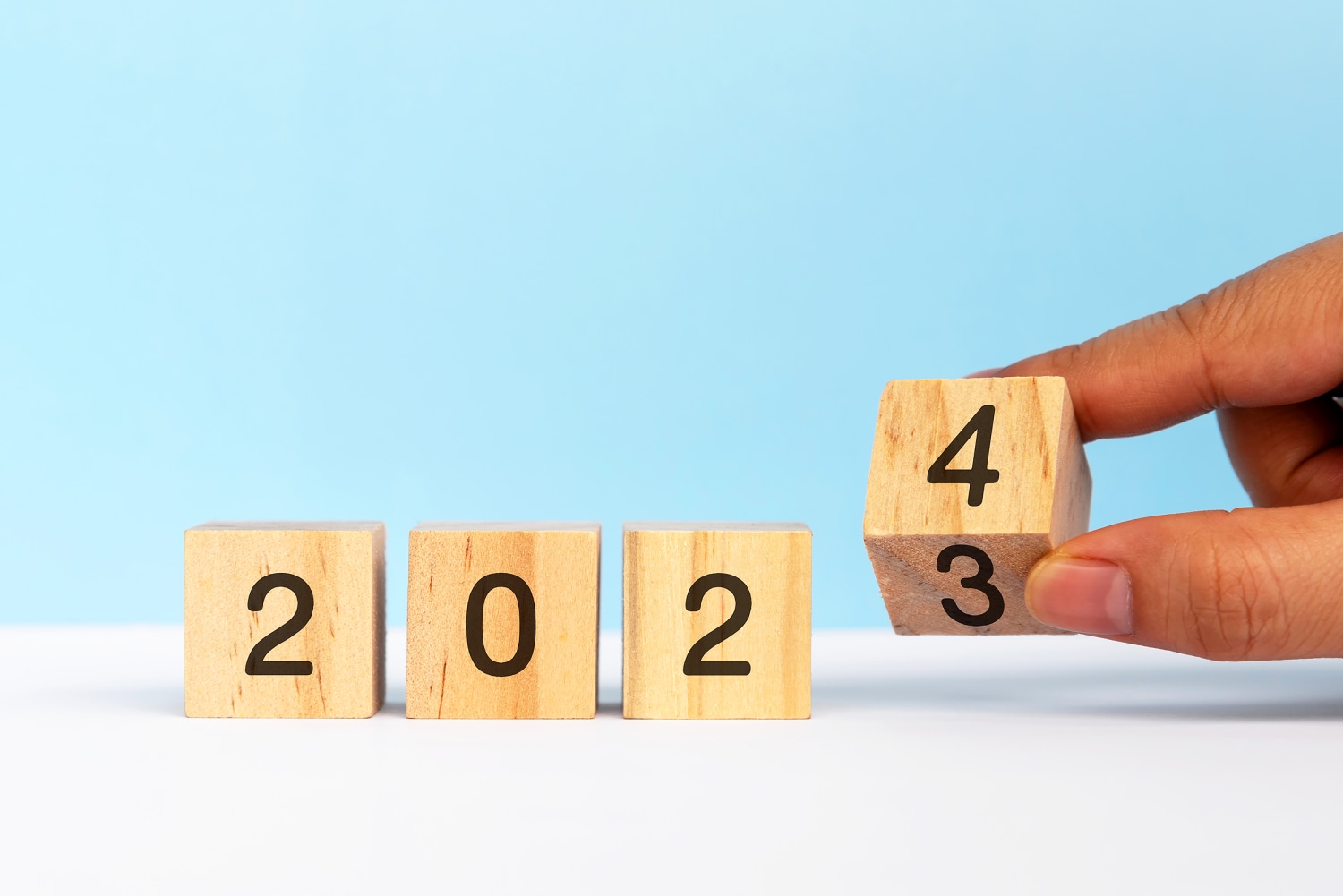 40 Best New Year's Resolutions and Ideas For 2024