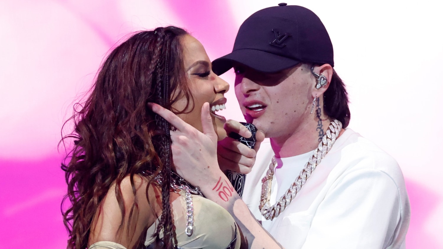 Anitta habla sobre su relación con Peso Pluma: ¿romance o amistad?