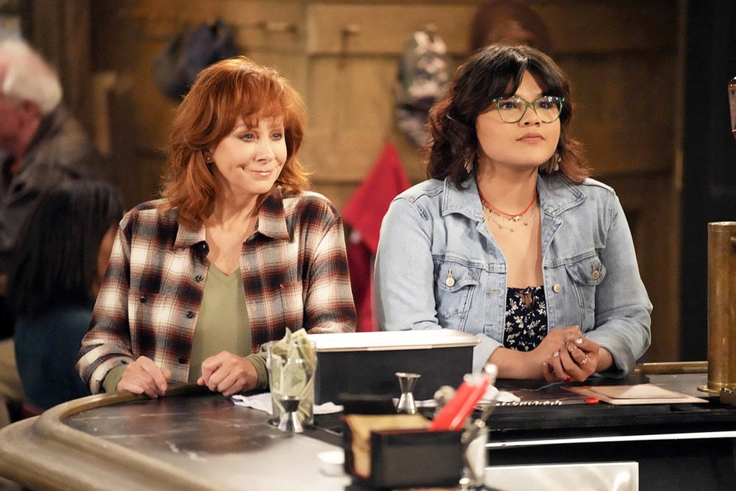 Reba McEntire NBC Show 'Happy's Place': Everything To Know