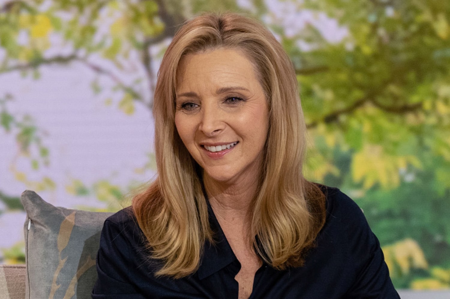 Lisa Kudrow clears air on hating studio audience laughter while filming  'Friends'