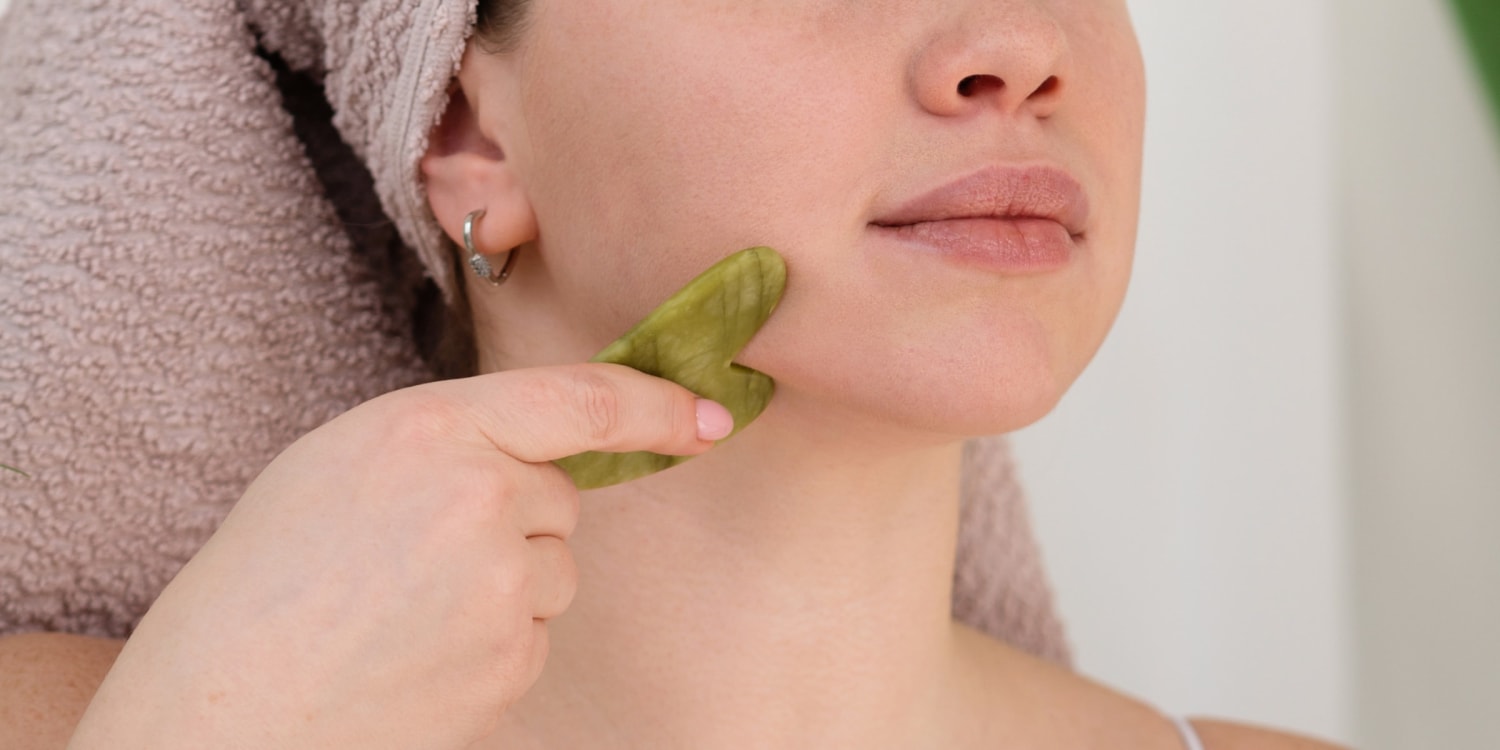 Gua sha benefits and best tools  and how to use a gua sha stone
