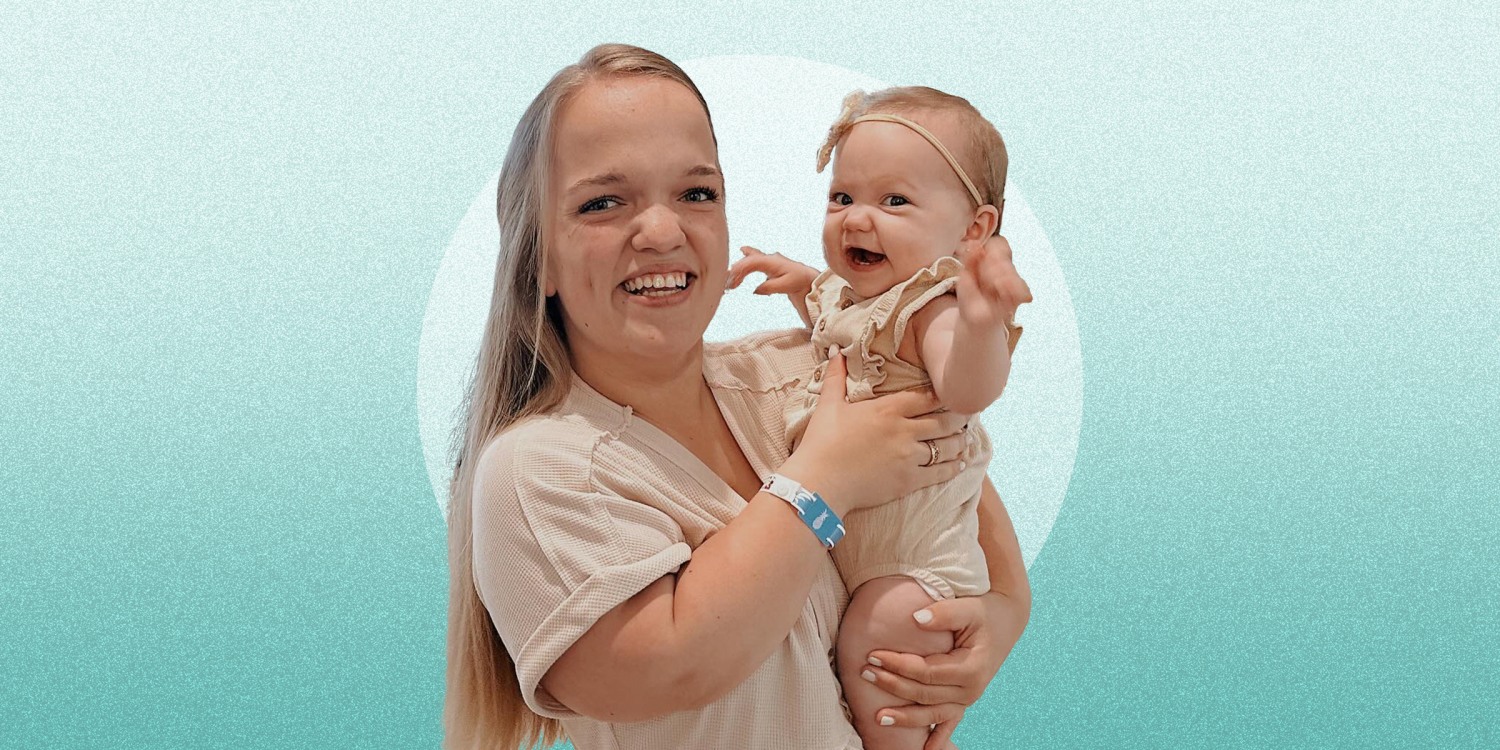 7 Little Johnstons' Star Elizabeth On Raising Average-Sized Baby