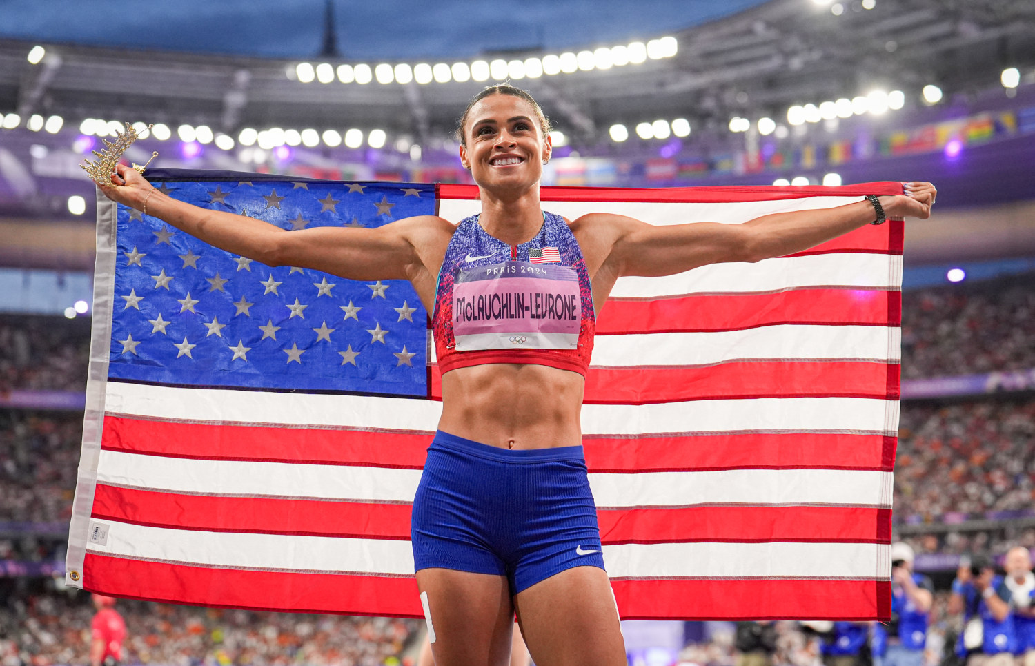 Sydney McLaughlin-Levrone sets world record en route to gold medal in  400-meter hurdles