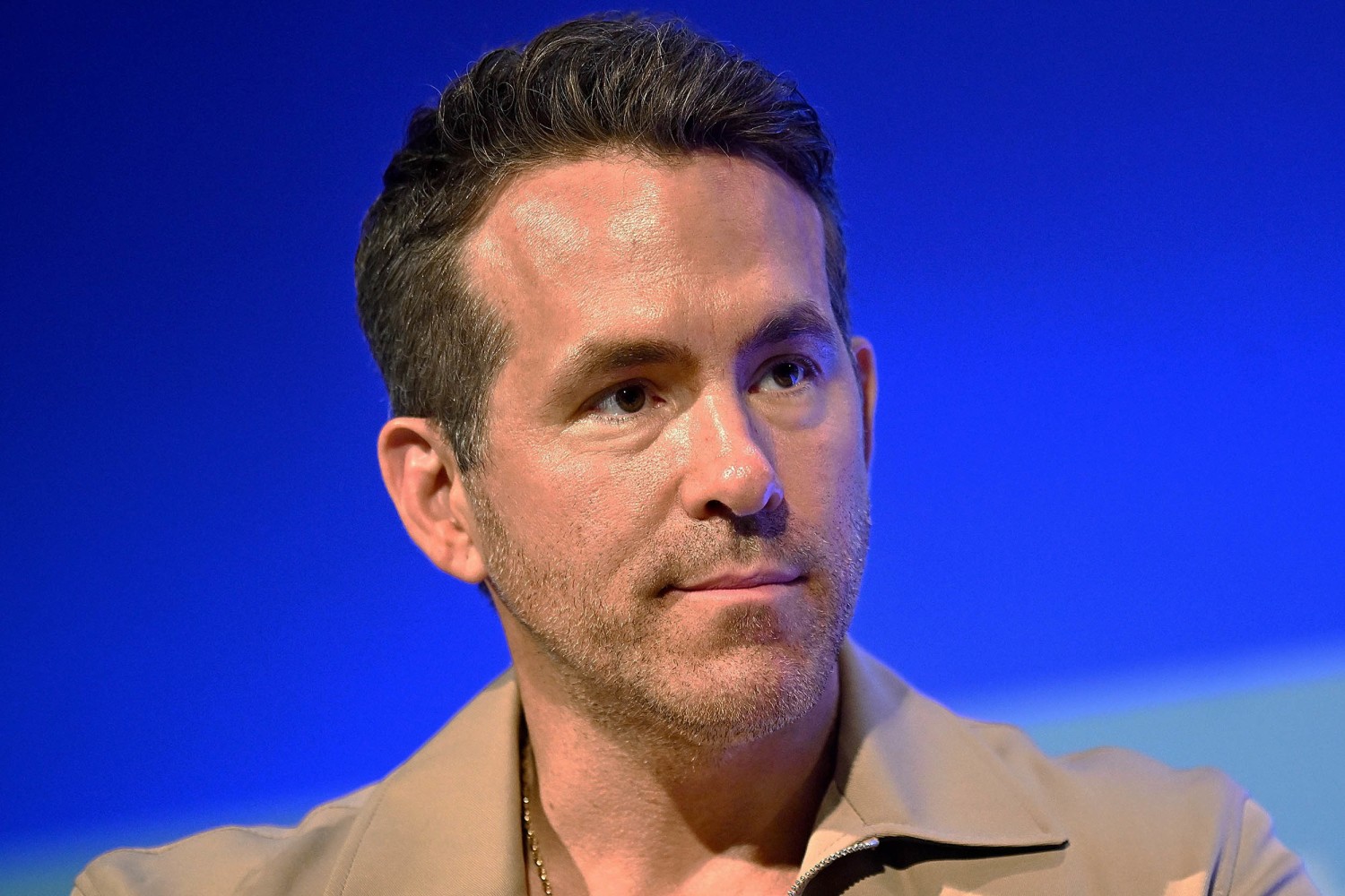 Ryan Reynolds Opens Up About Late Father's Parkinson's Disease