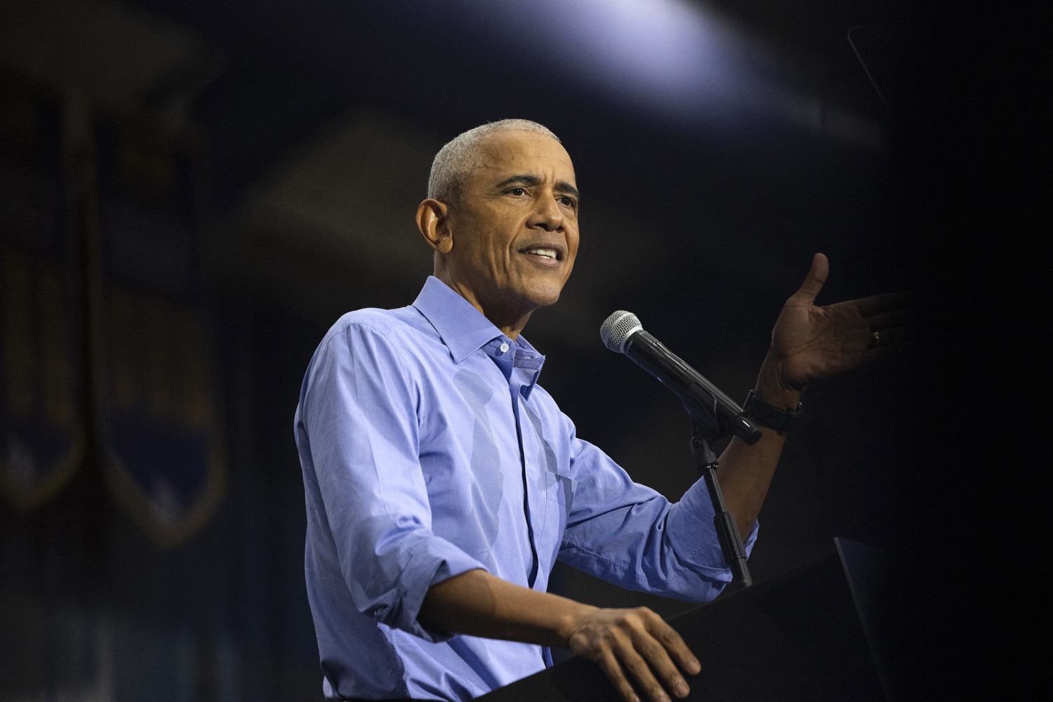 Obama says he is 'deeply concerned' with the Trump administration's  targeting of students, journalists and law firms, image size:1500x1000