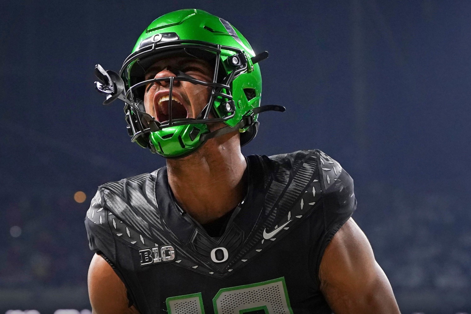 Oregon tops College Football Playoff bracket SMU in over Alabama