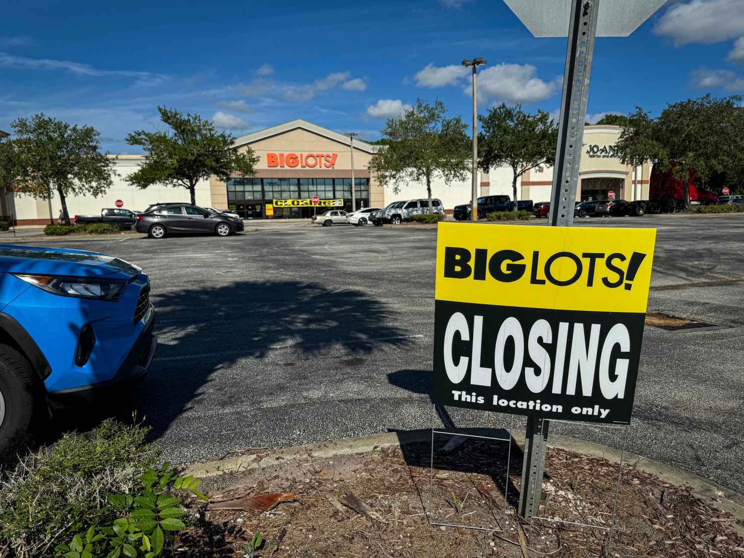 does big lots sell cigarettes Big Lots initiates going-out-of-business sales at remaining locations