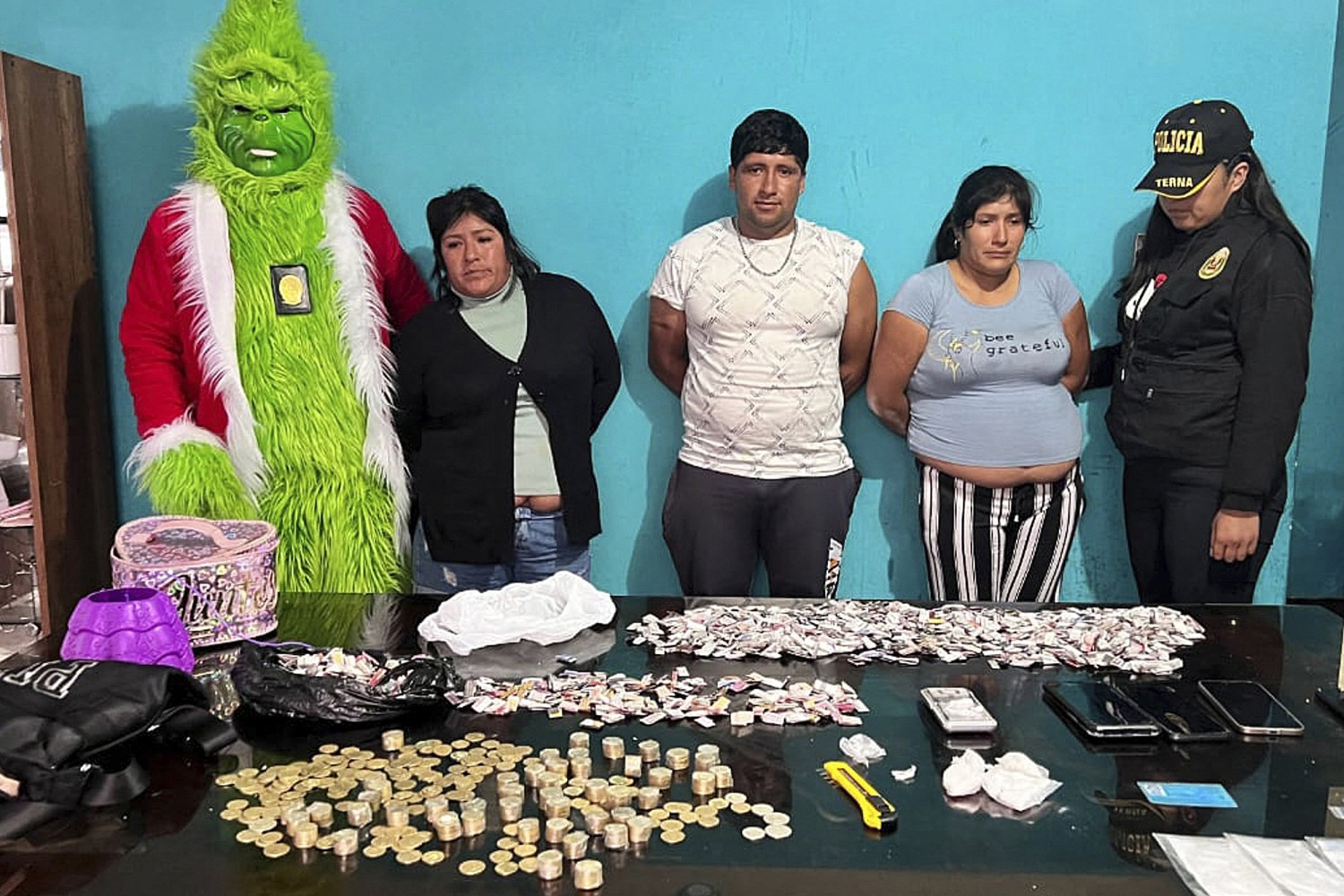 The Grinch Who Stole Christmas from Drug Dealers in Peru