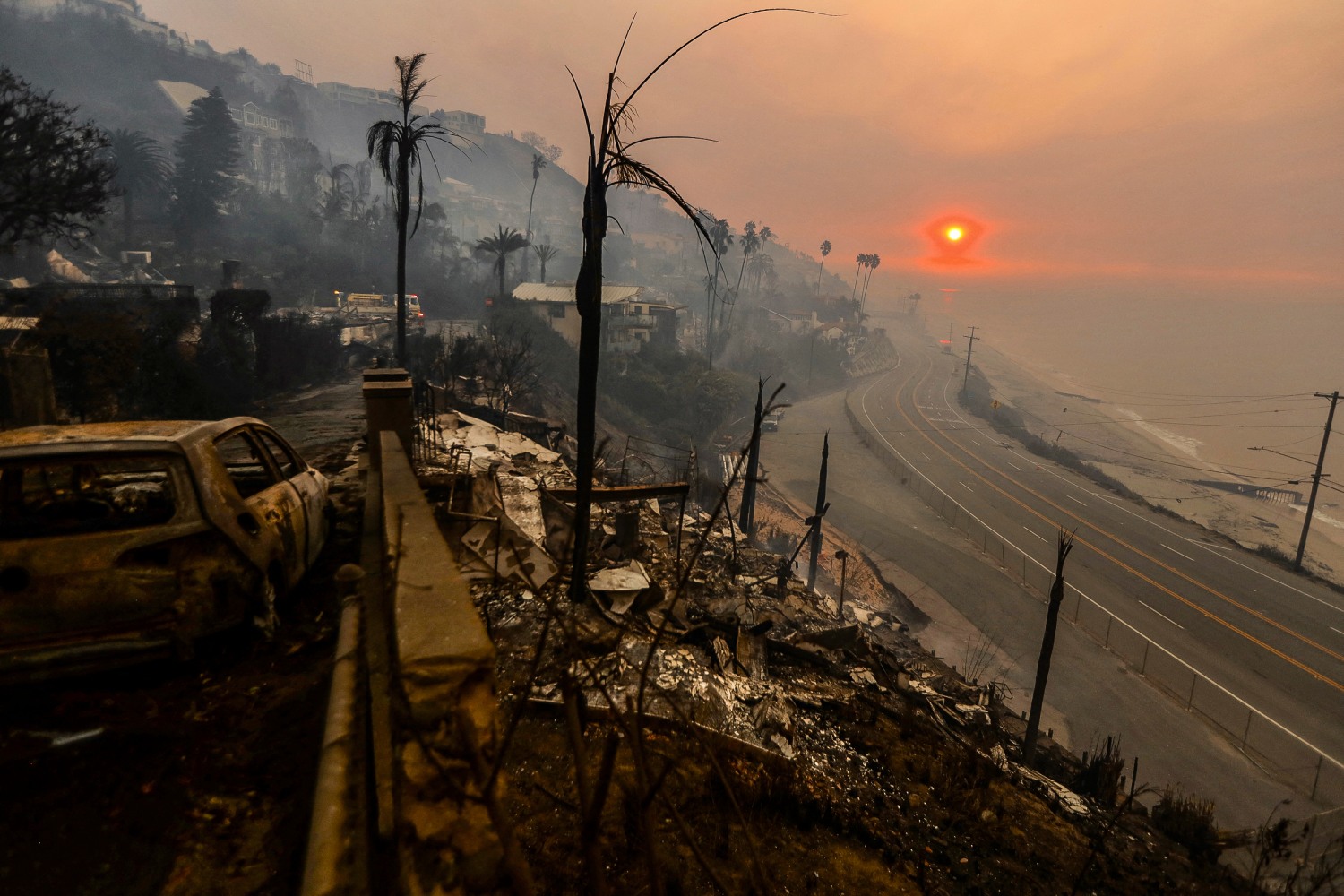 Photos from Los Angeles and the Palisades reveal devastating scale of  uncontrolled California fires