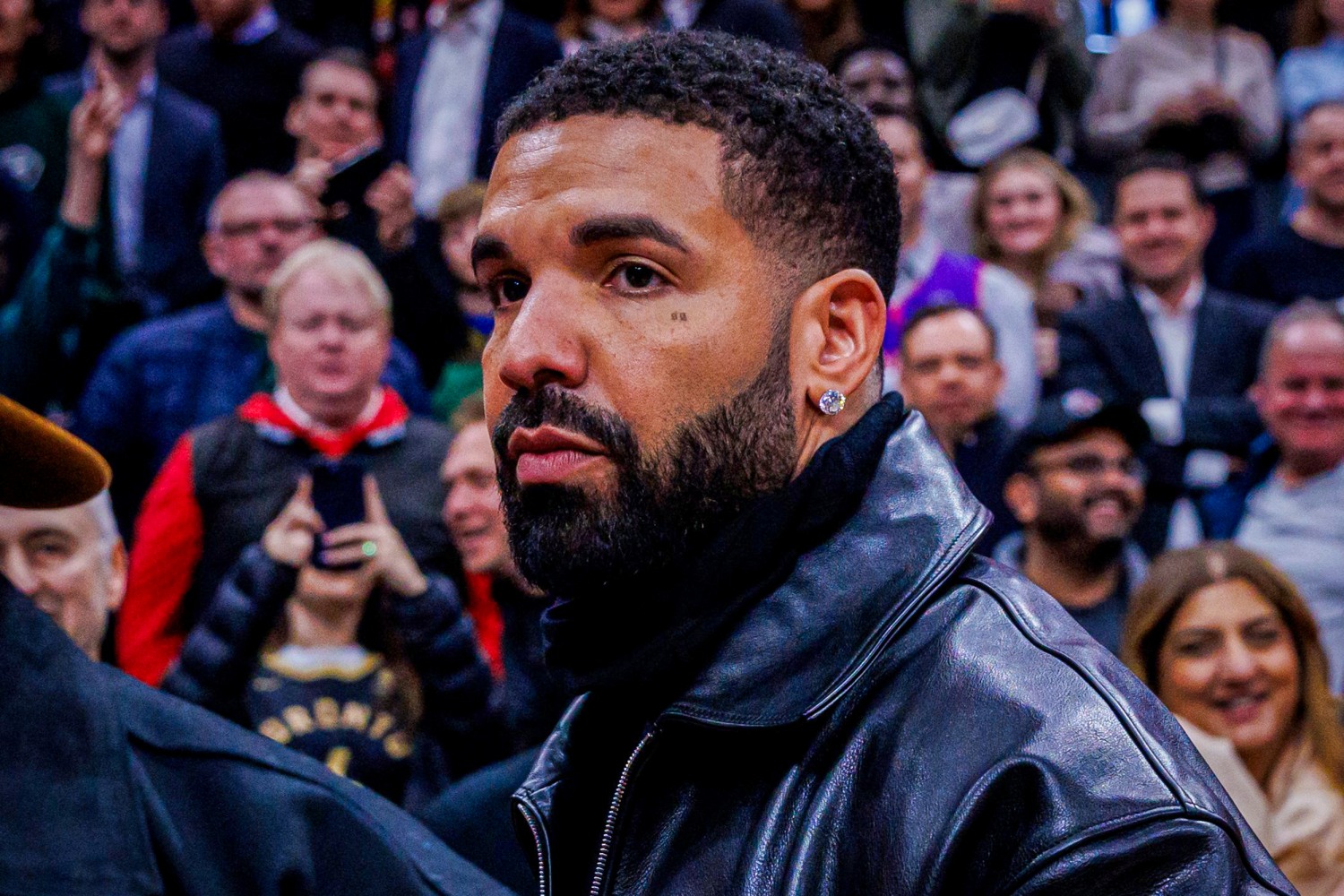 Drake files federal lawsuit accusing UMG of defamation over promotion of  Kendrick Lamar's 'Not Like Us'