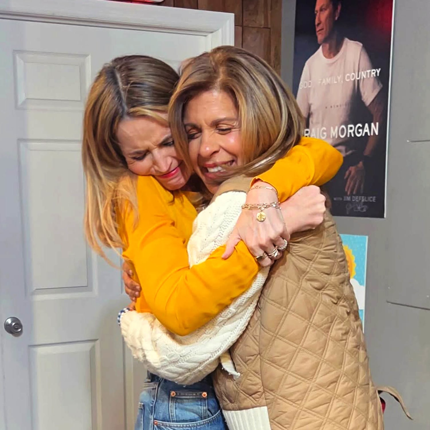 See Hoda Kotb Surprise Savannah Guthrie At A Book Signing